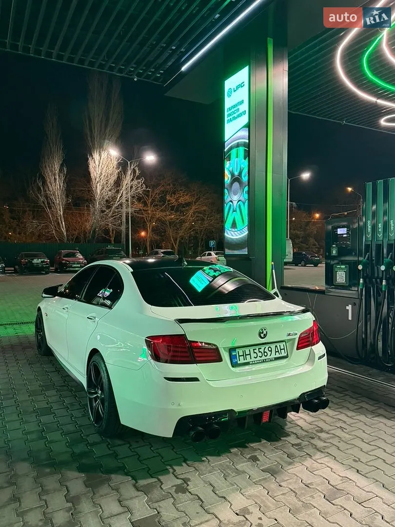 BMW 5 Series, 2011