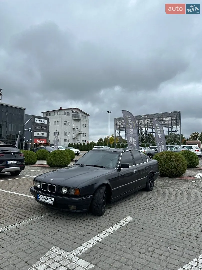 BMW 5 Series, 1989