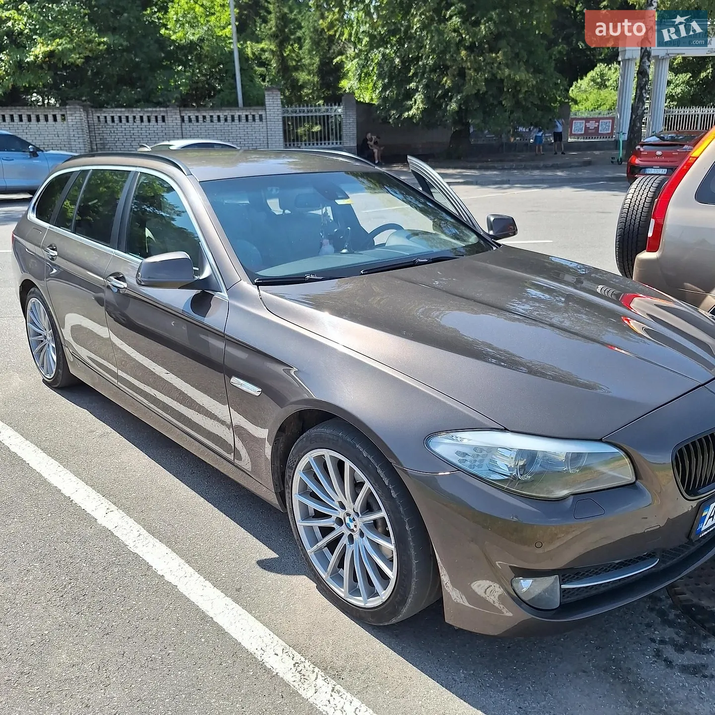BMW 5 Series, 2011