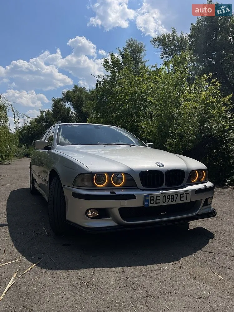 BMW 5 Series, 2000