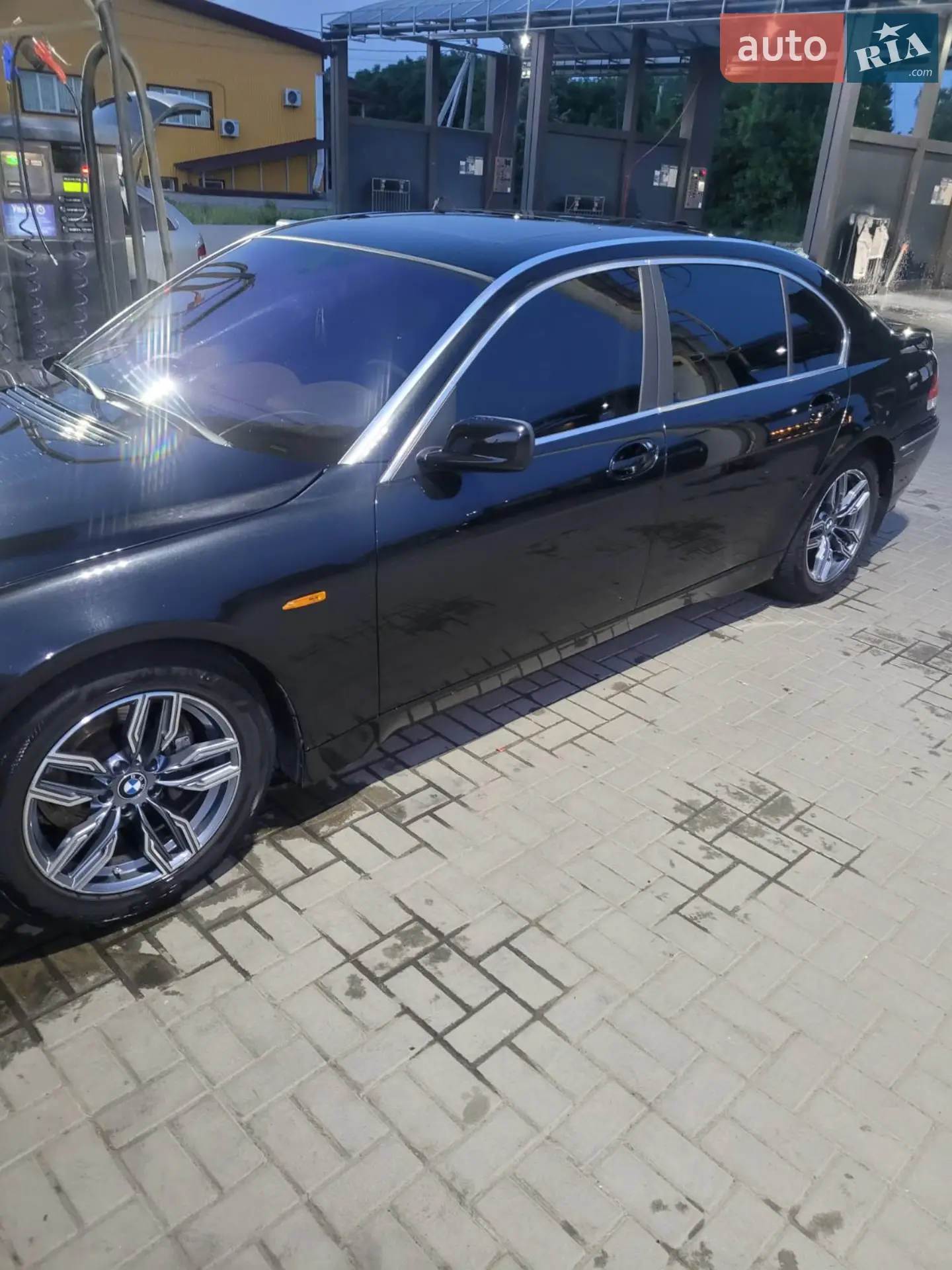 BMW 7 Series, 2001