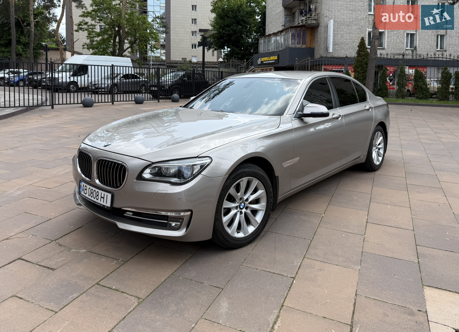 BMW 7 Series 2014 — 1