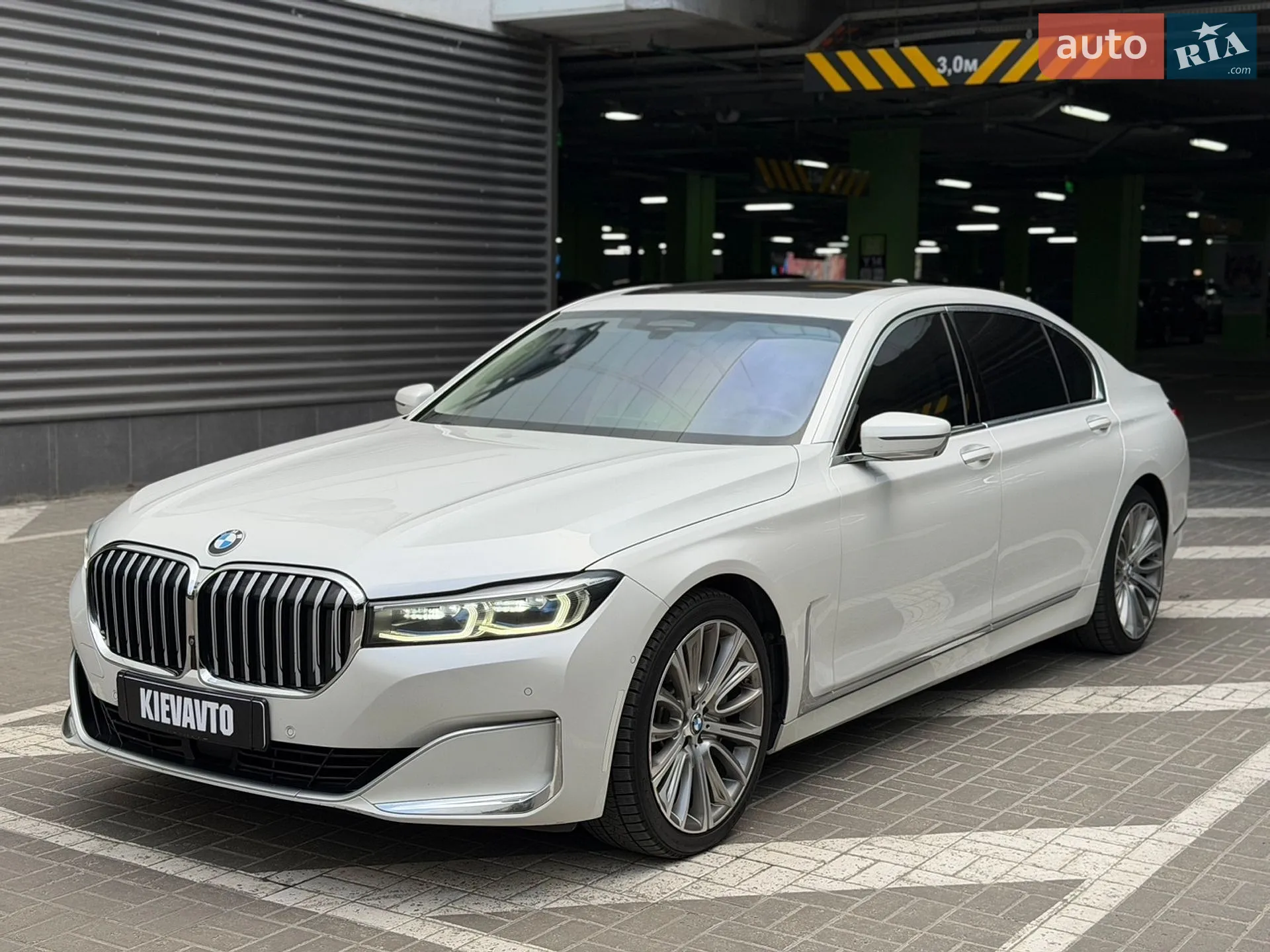 BMW 7 Series, 2019
