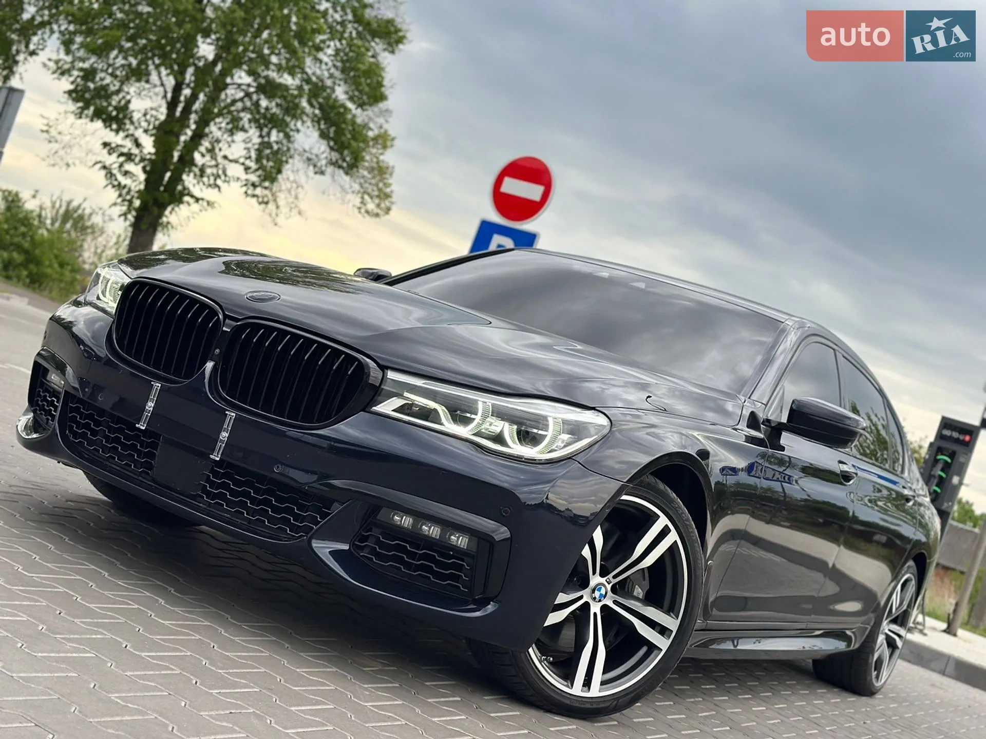 BMW 7 Series, 2016