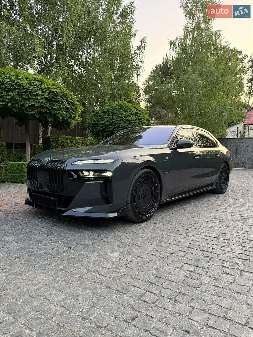 BMW 7 Series, 2023