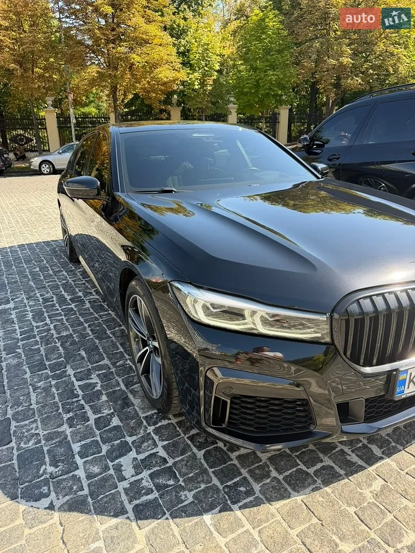 BMW 7 Series, 2022