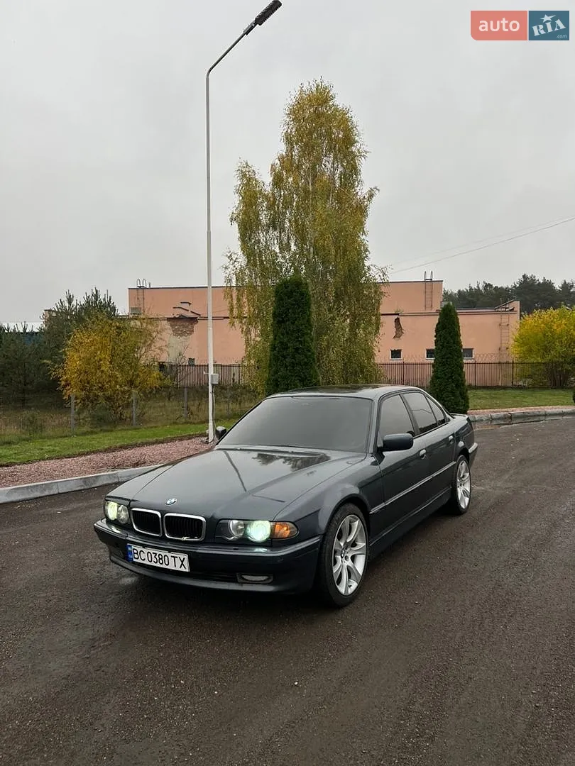 BMW 7 Series, 1999