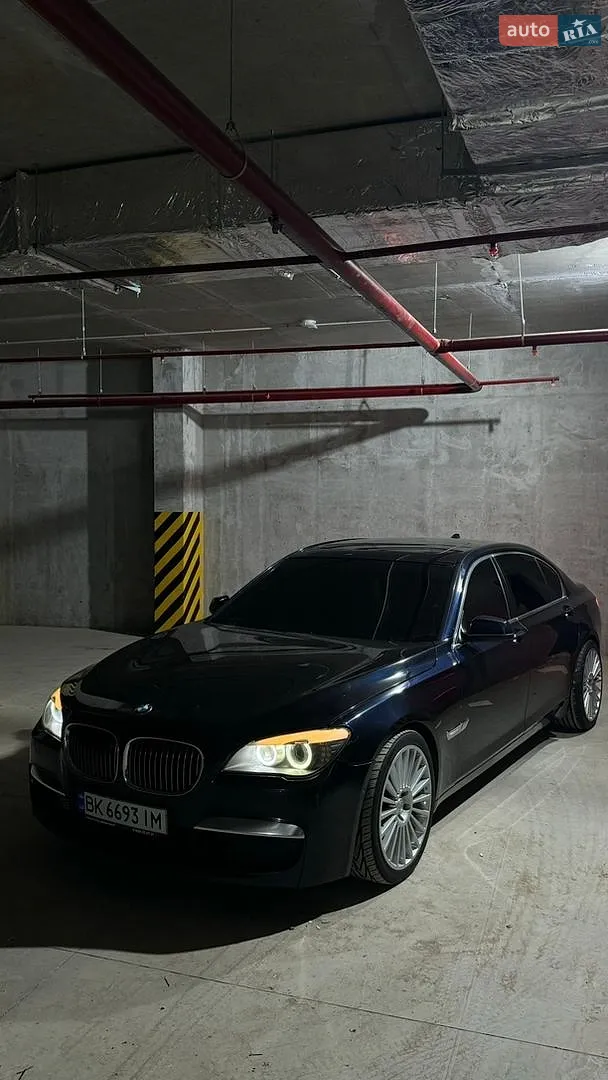 BMW 7 Series, 2010