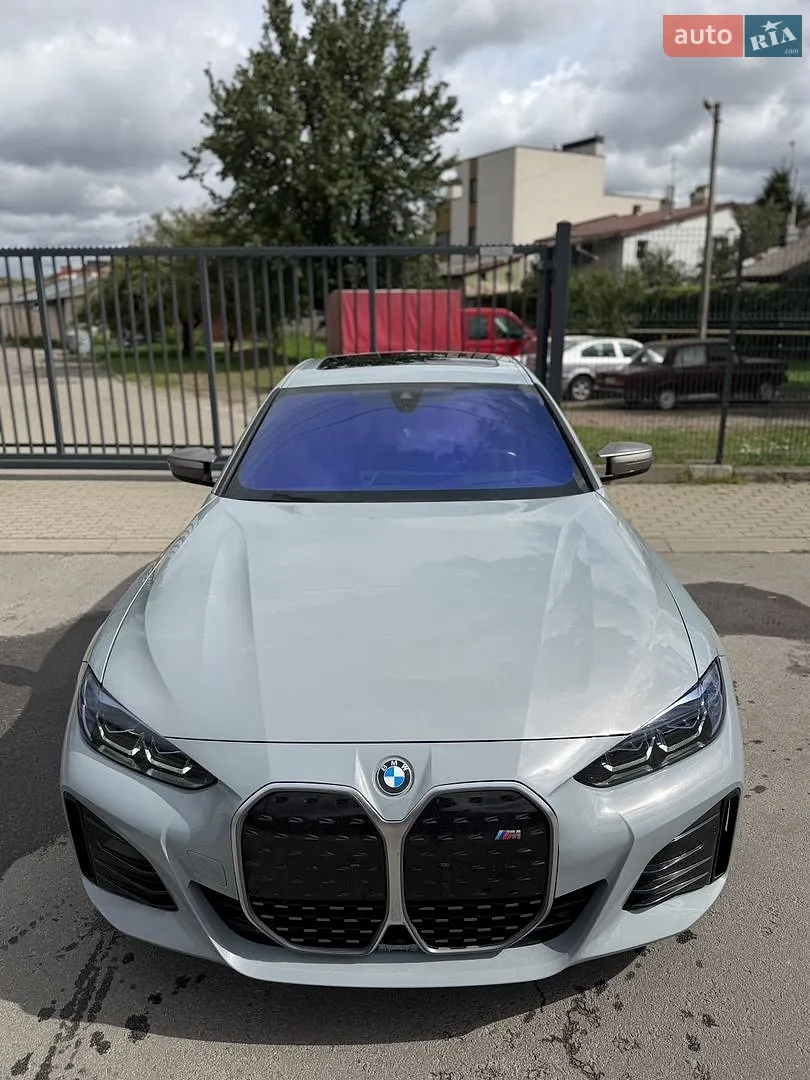 BMW i4, 2022