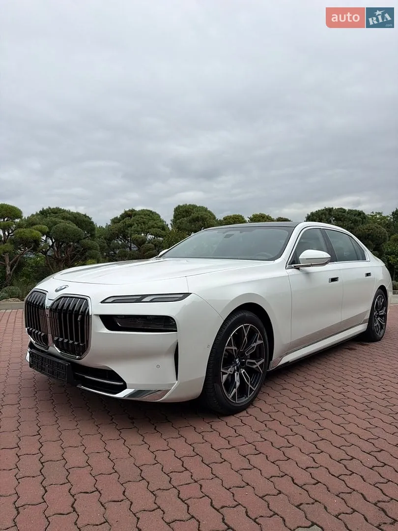 BMW i7, 2023