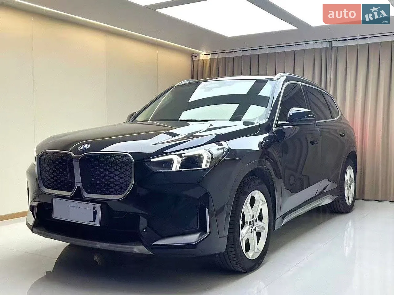 BMW iX3, 2025