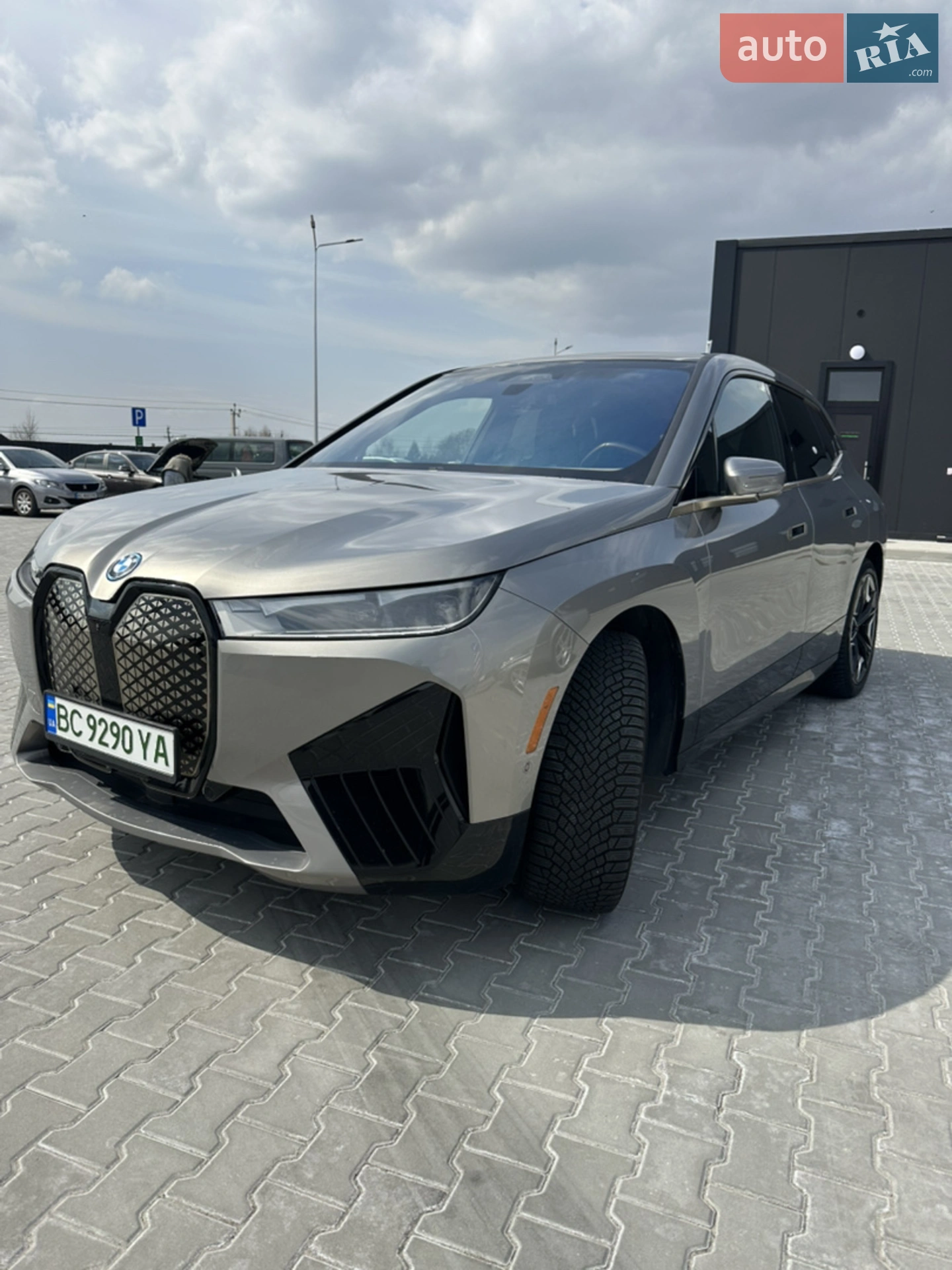 BMW iX, 2023