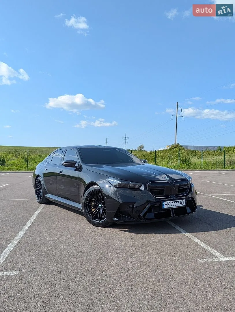 BMW M5, 2025