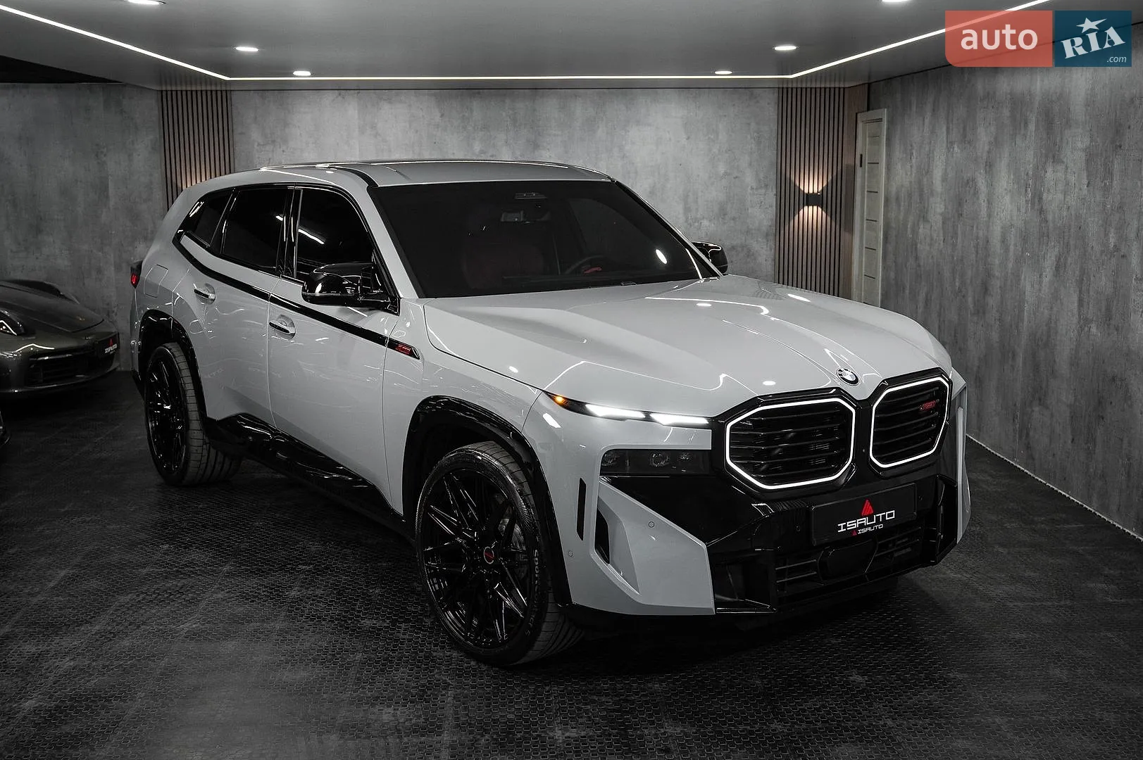 BMW XM, 2023