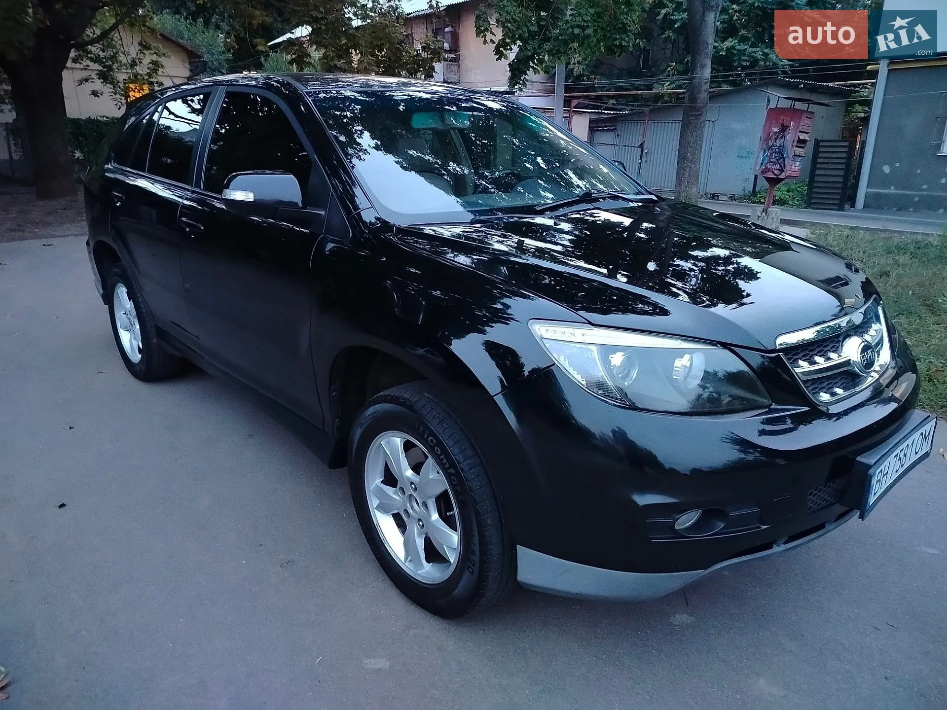 BYD S6, 2012