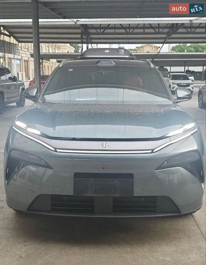 BYD Tang L, 2025