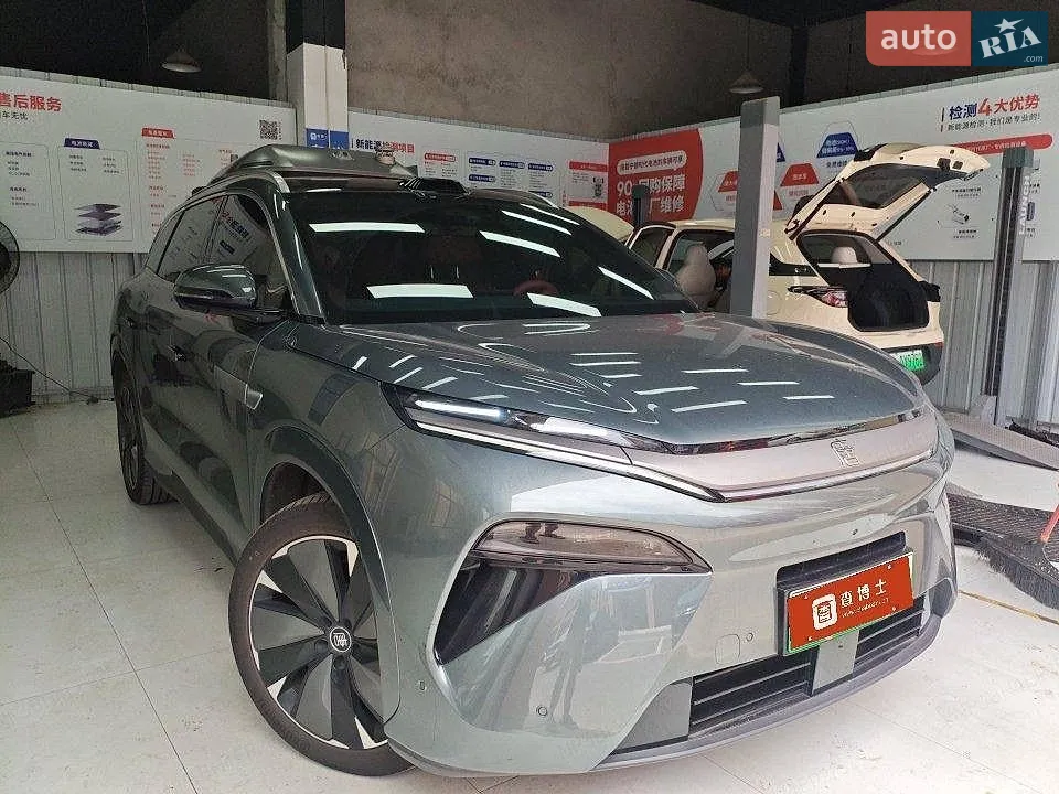 BYD Tang L, 2025