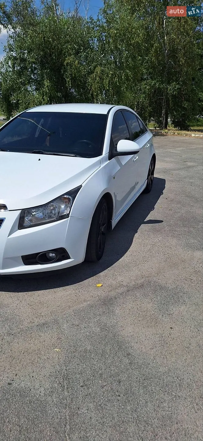Chevrolet Cruze, 2011