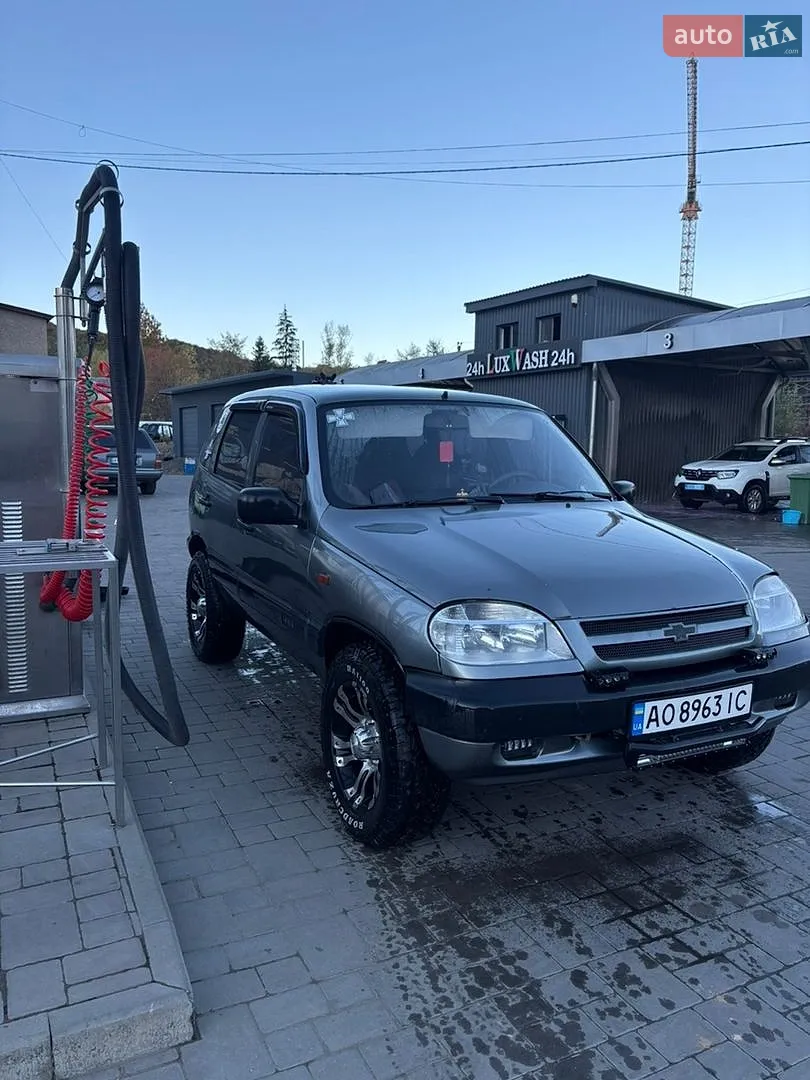 Chevrolet Niva, 2006