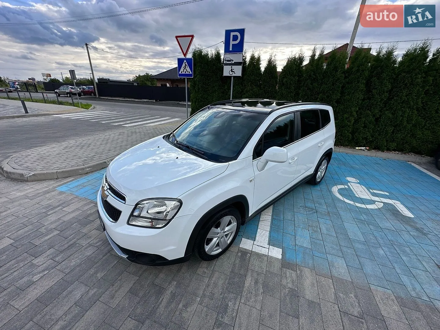 Chevrolet Orlando, 2012