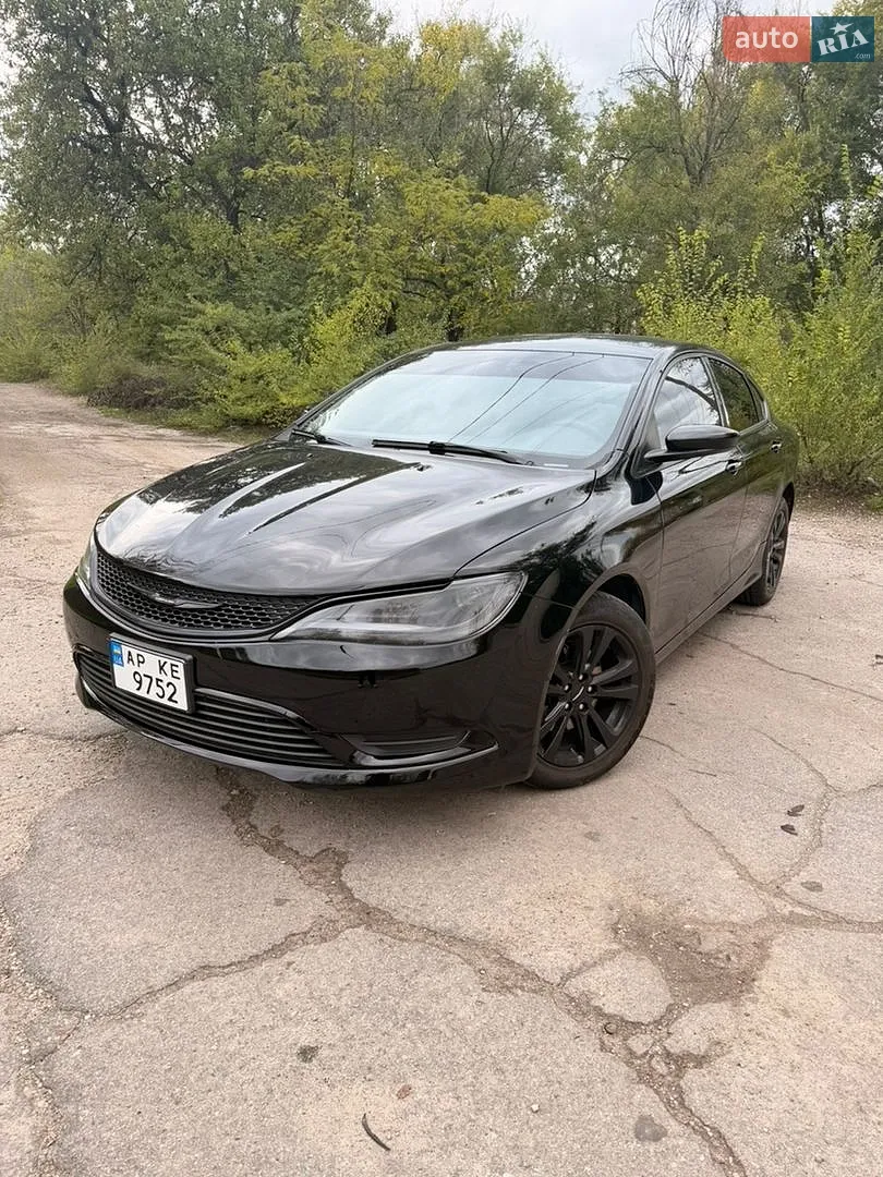 Chrysler 200, 2015