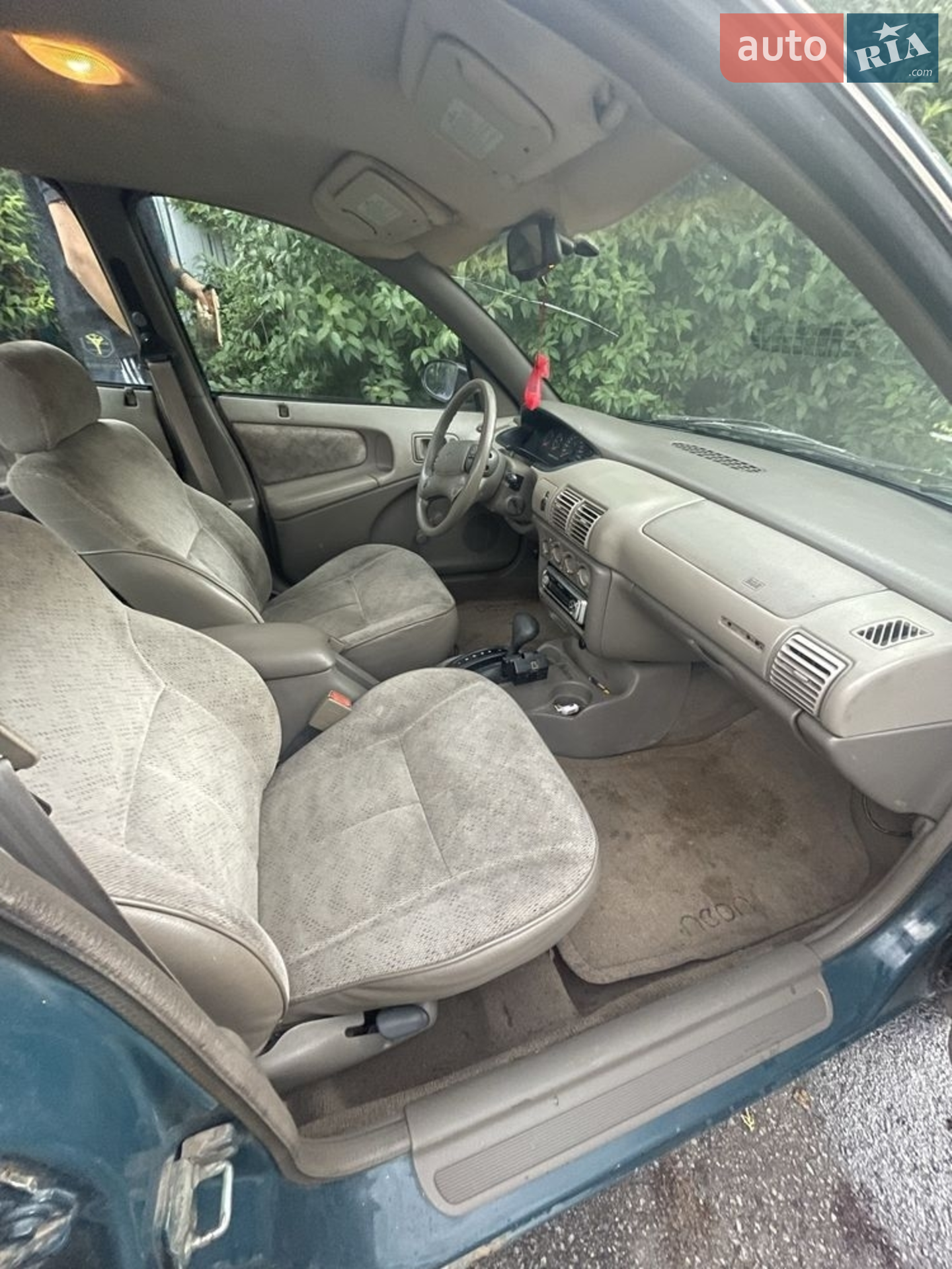 Chrysler Neon, 1995