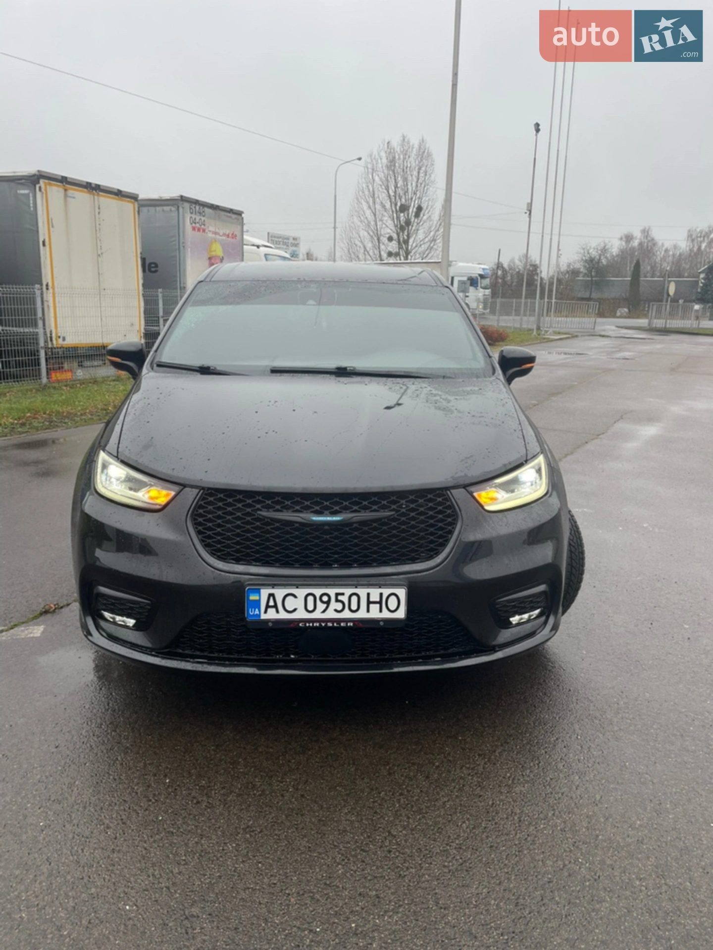 Chrysler Pacifica, 2023