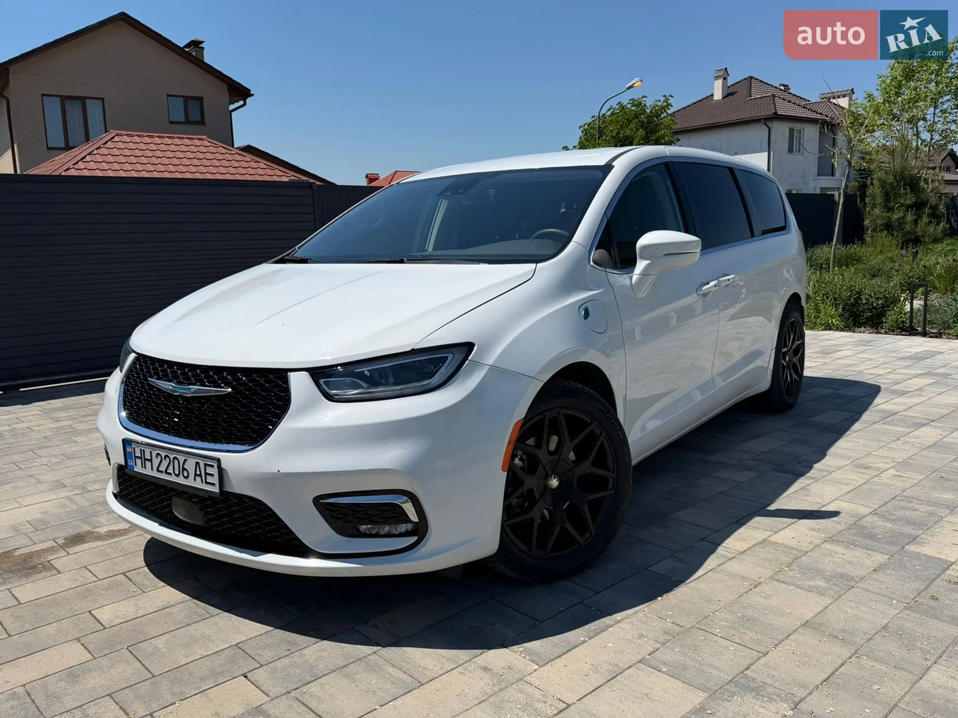 Chrysler Pacifica, 2022