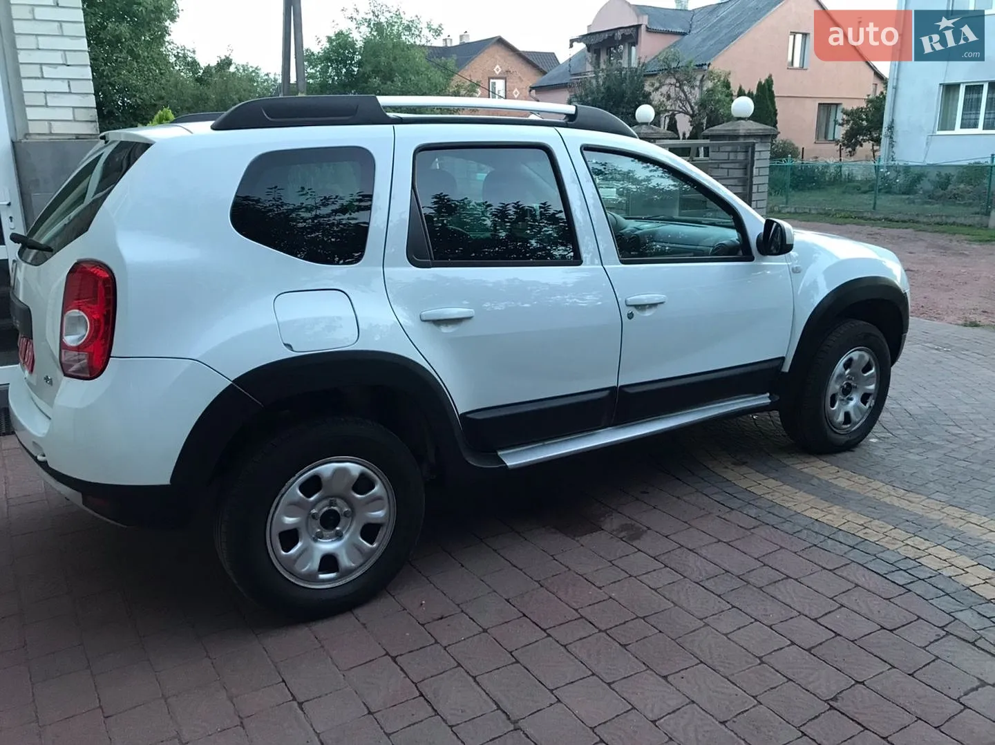 Dacia Duster, 2011