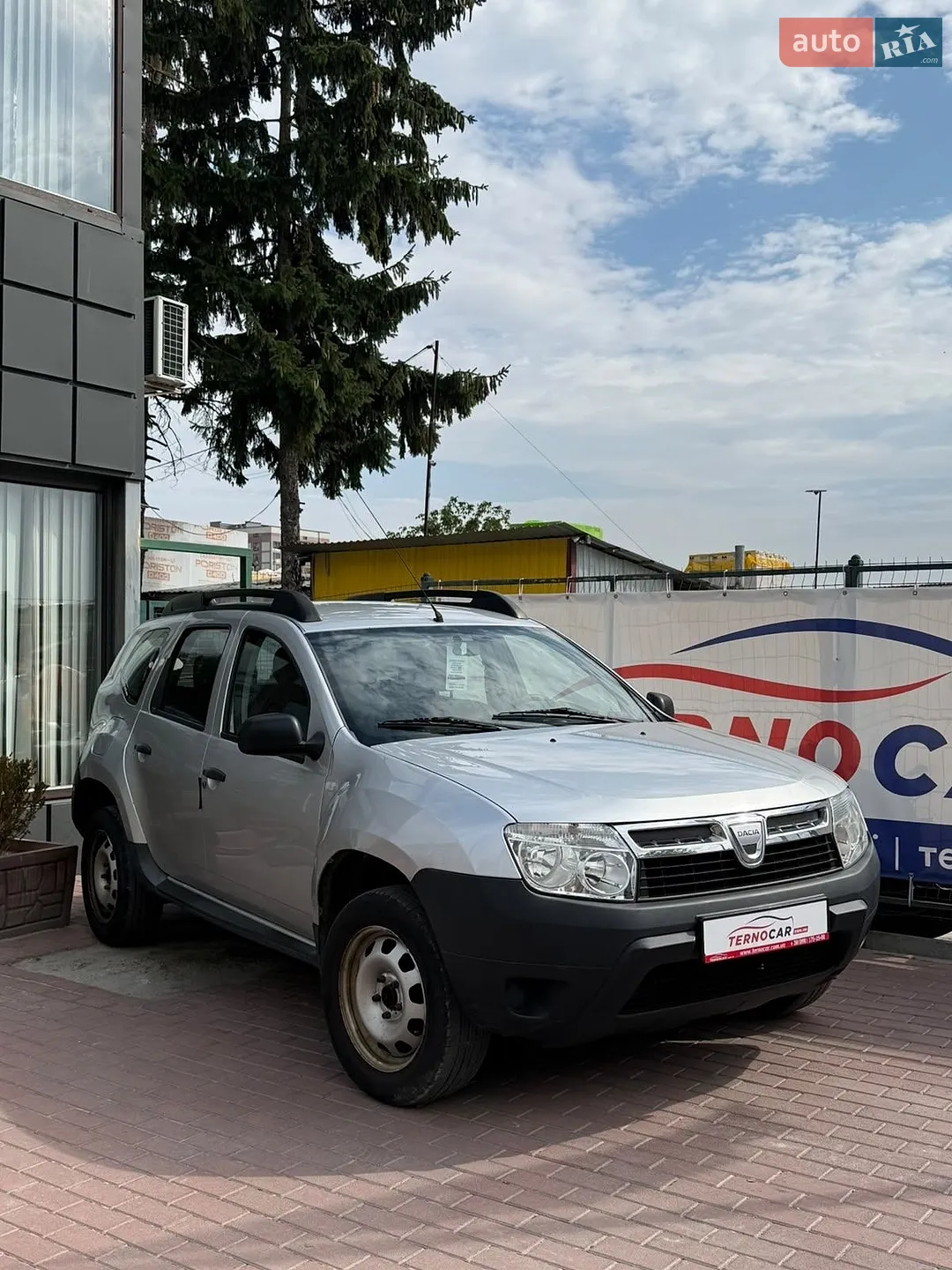 Dacia Duster, 2011