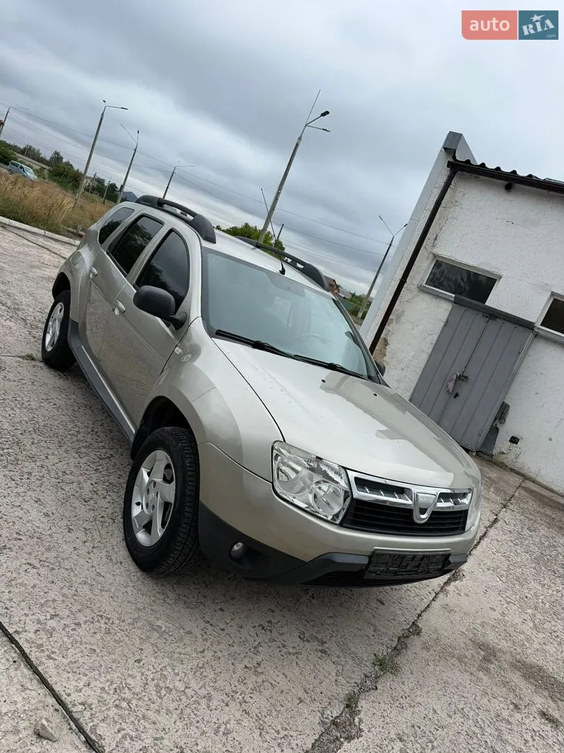 Dacia Duster, 2011