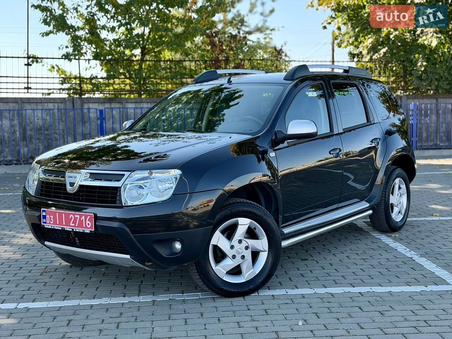 Dacia Duster, 2011