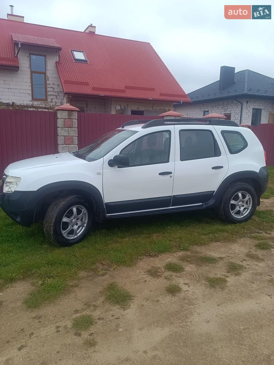 Dacia Duster, 2011