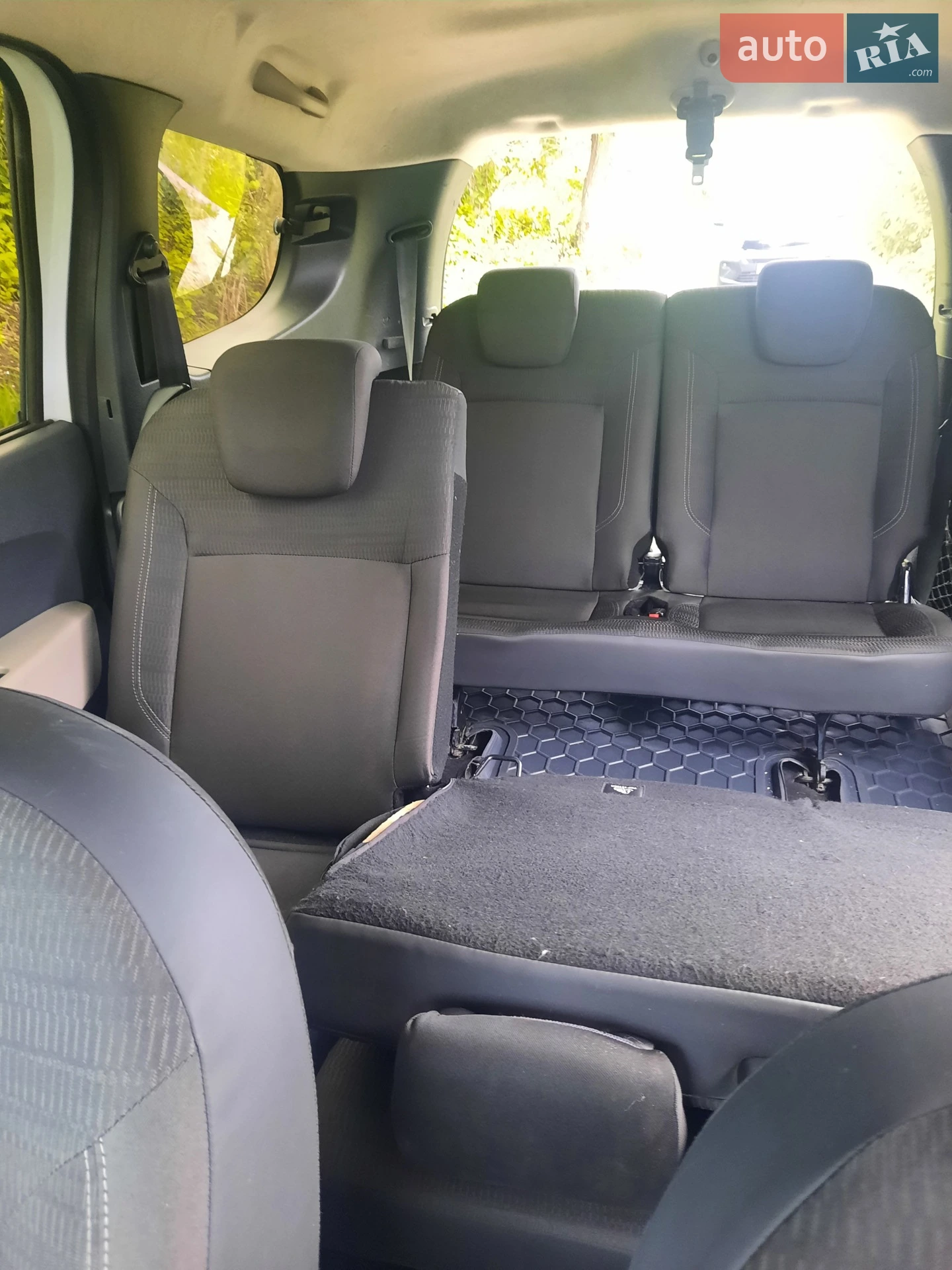 Dacia Lodgy, 2012