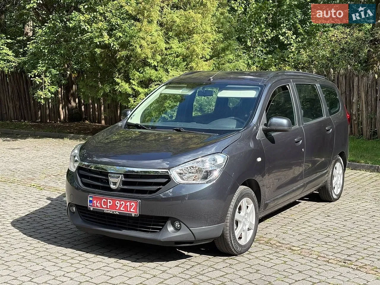 Dacia Lodgy, 2012