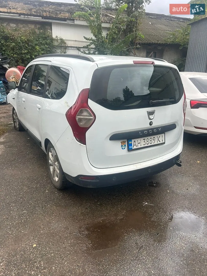 Dacia Lodgy, 2012