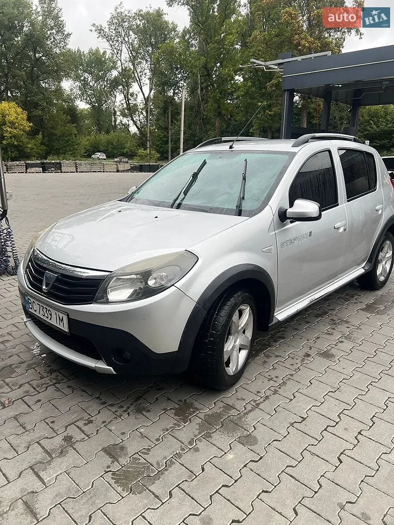 Dacia Sandero StepWay, 2012