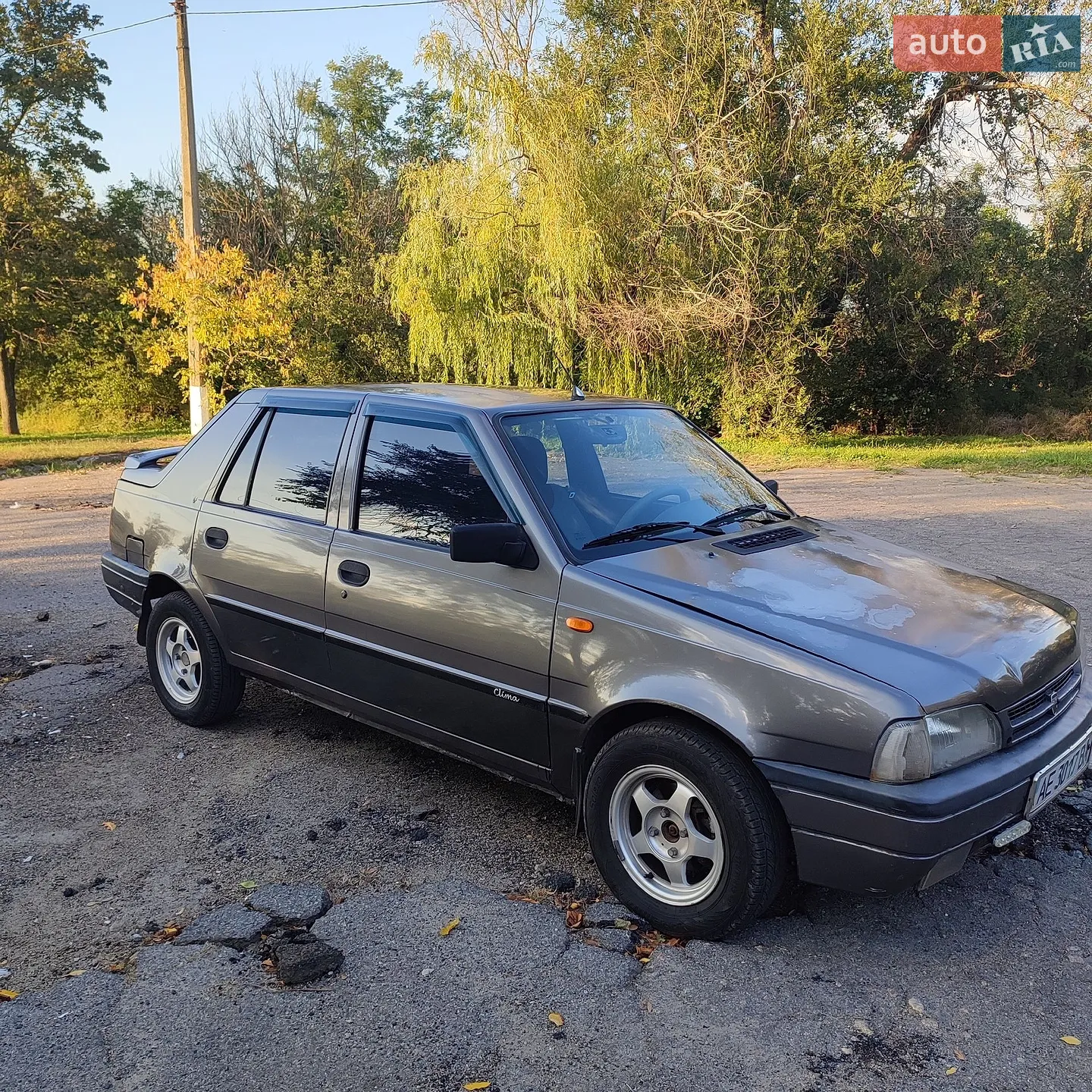 Dacia SuperNova, 2001