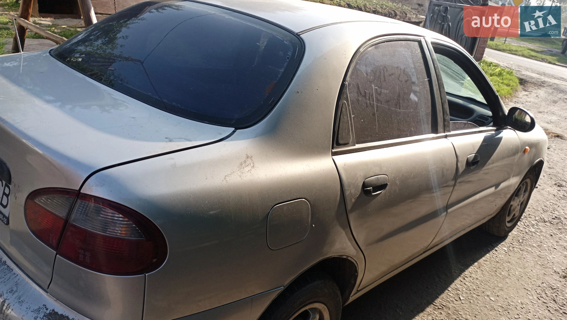 Daewoo Lanos, 1998