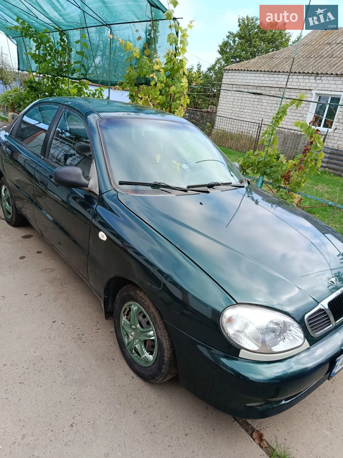 Daewoo Lanos, 1998