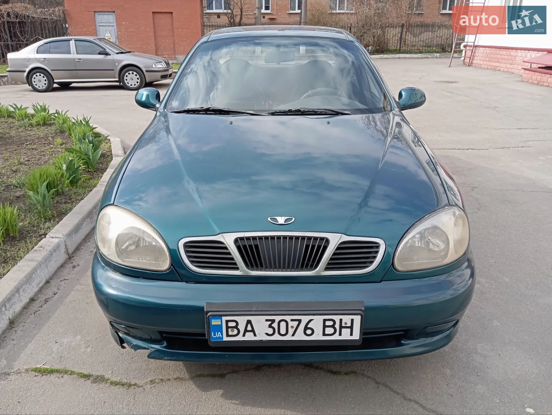Daewoo Lanos, 1998