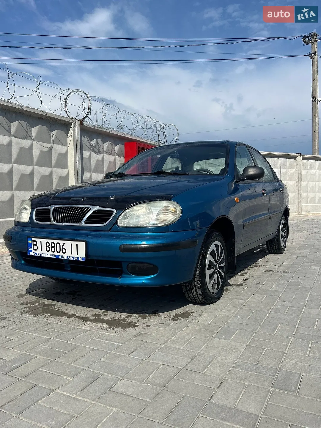 Daewoo Lanos, 1998