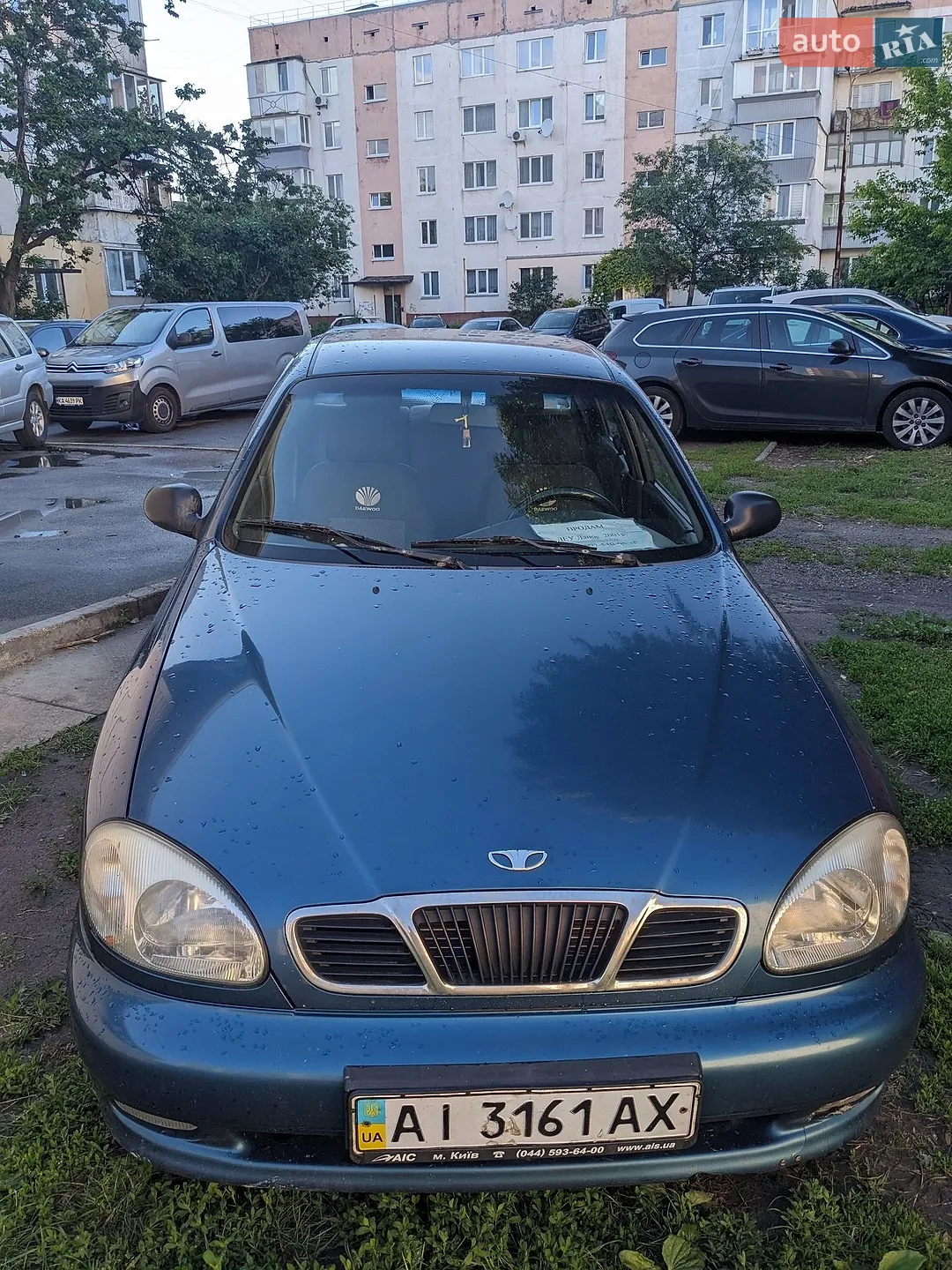 Daewoo Lanos, 2001