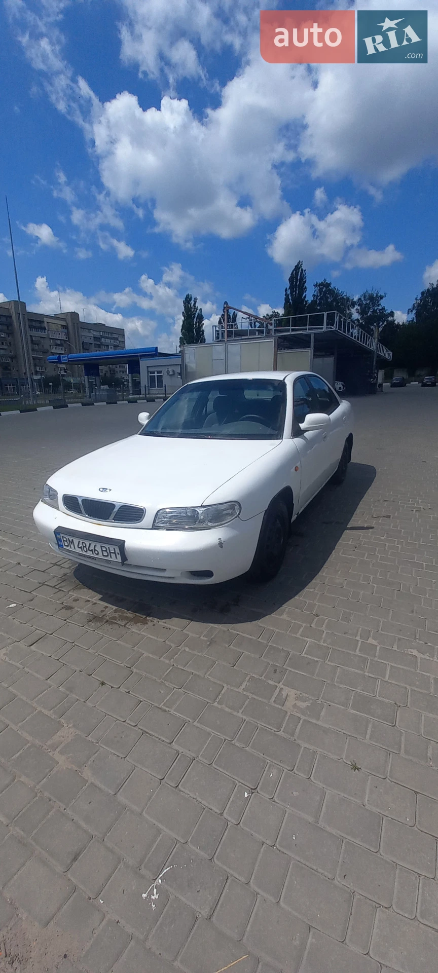 Daewoo Nubira, 1998