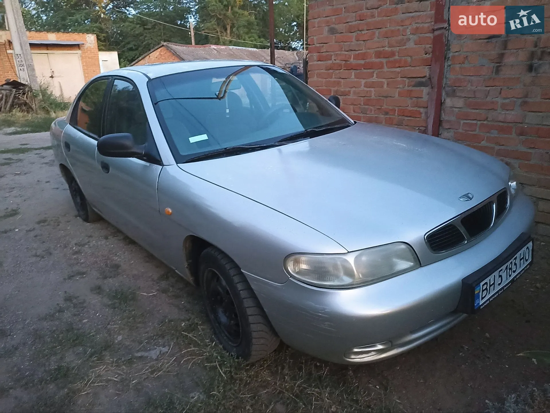 Daewoo Nubira, 1998