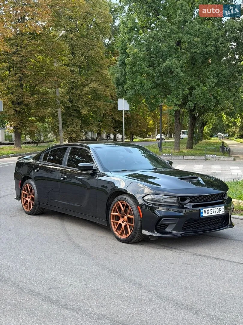 Dodge Charger, 2020