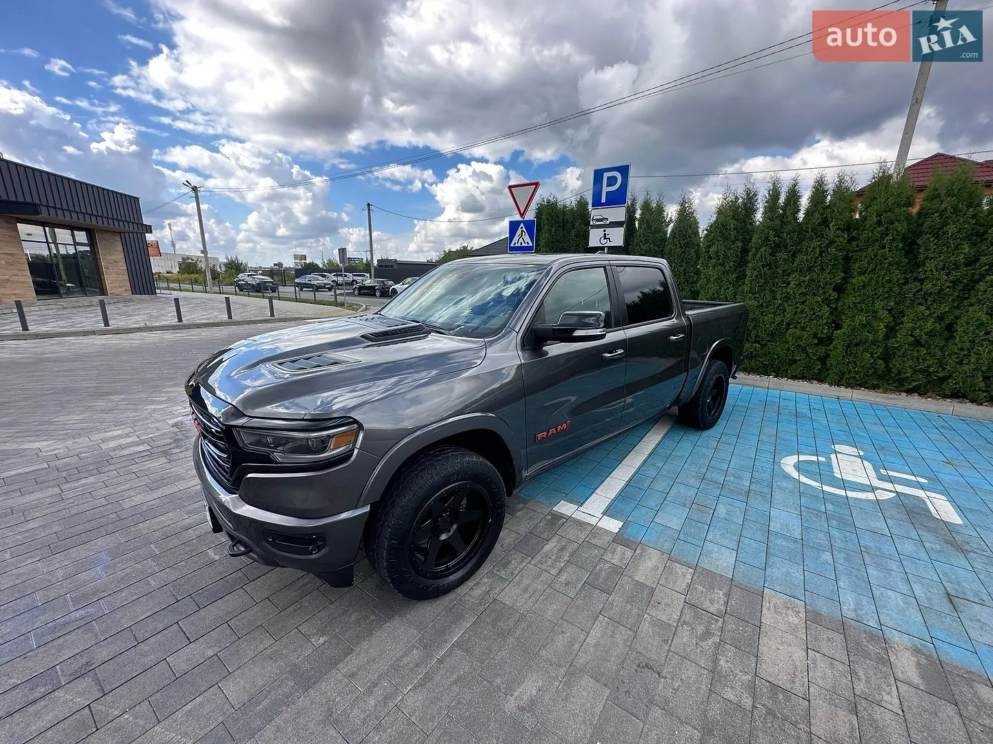 Dodge RAM 1500, 2021