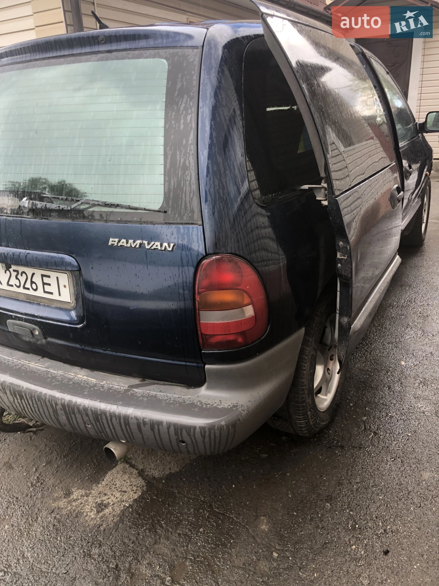 Dodge Ram Van, 2000