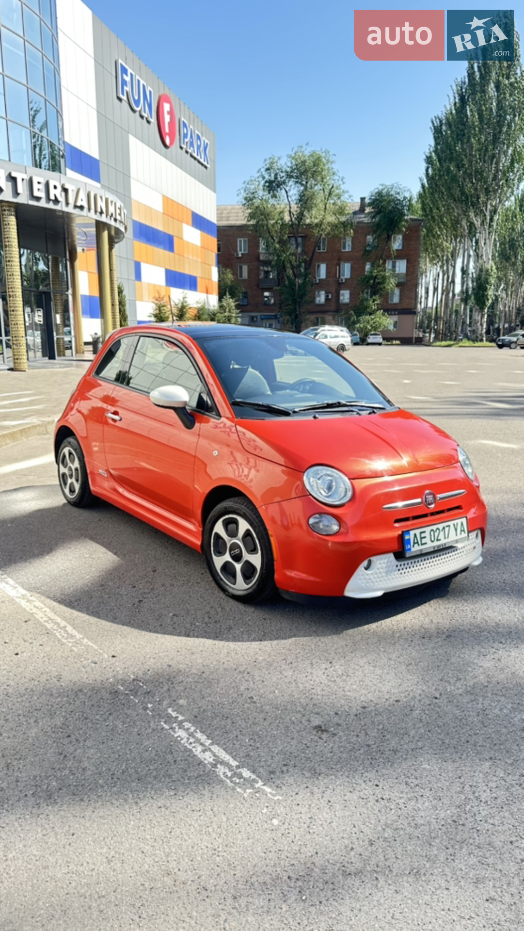 Fiat 500e, 2015