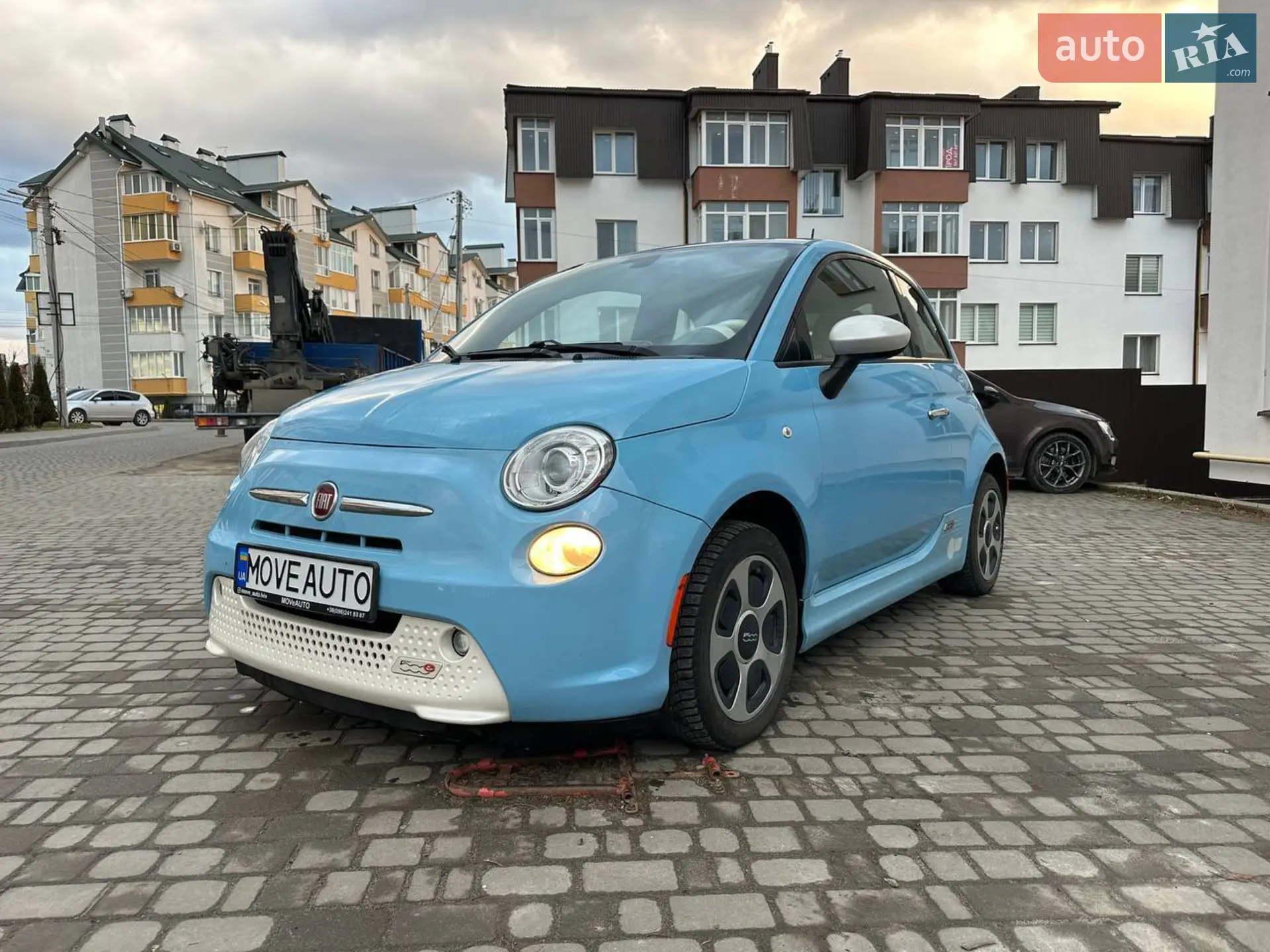 Fiat 500e, 2015